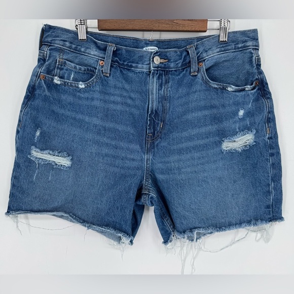 Old Navy Pants - Old Navy Women's Distressed Blue Jean Shorts Size 14 and 100% Cotton